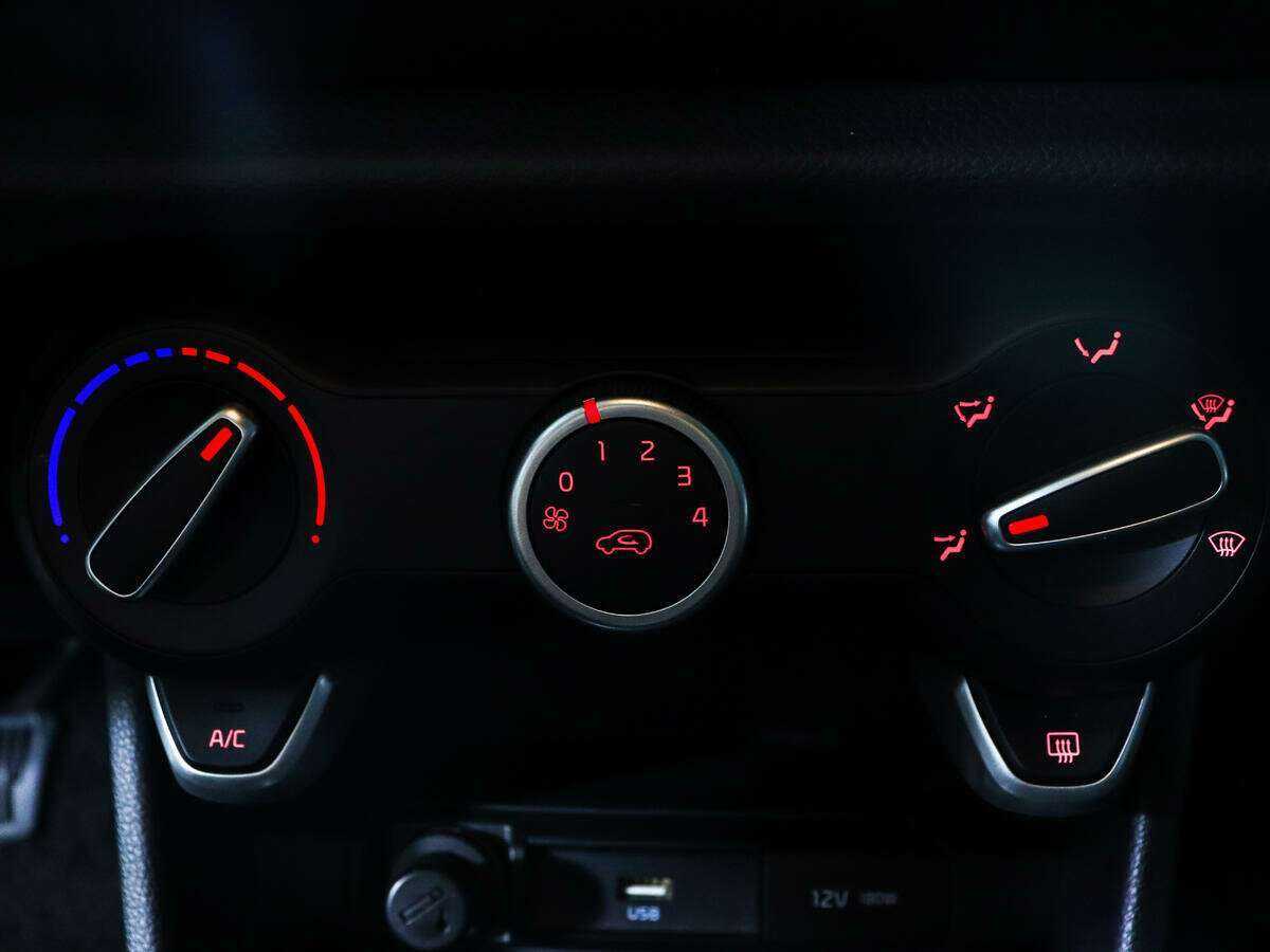 Kia Picanto с пробегом — 2023 год. Фото: #16