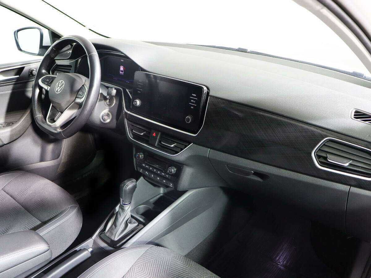 Volkswagen Polo с пробегом — 2020 год. Фото: #6