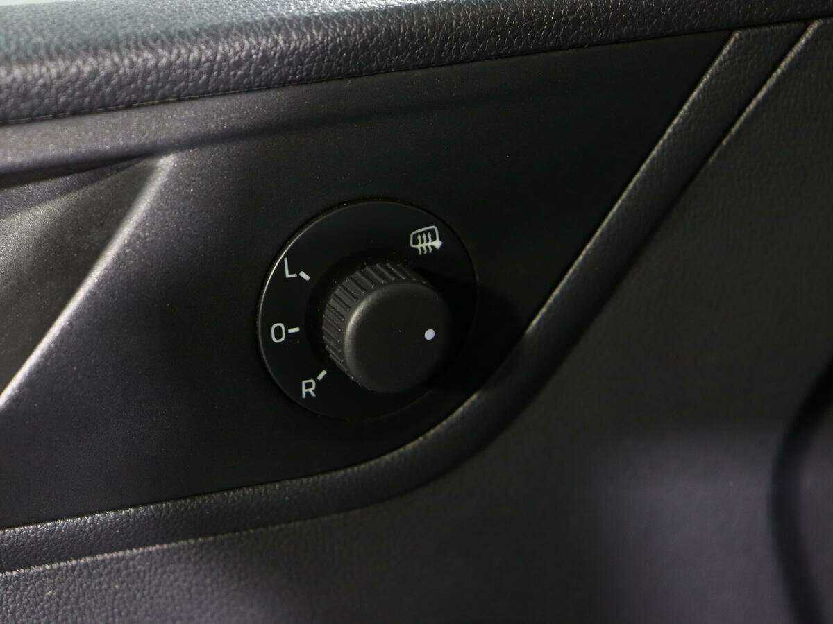 Volkswagen Polo с пробегом — 2020 год. Фото: #14