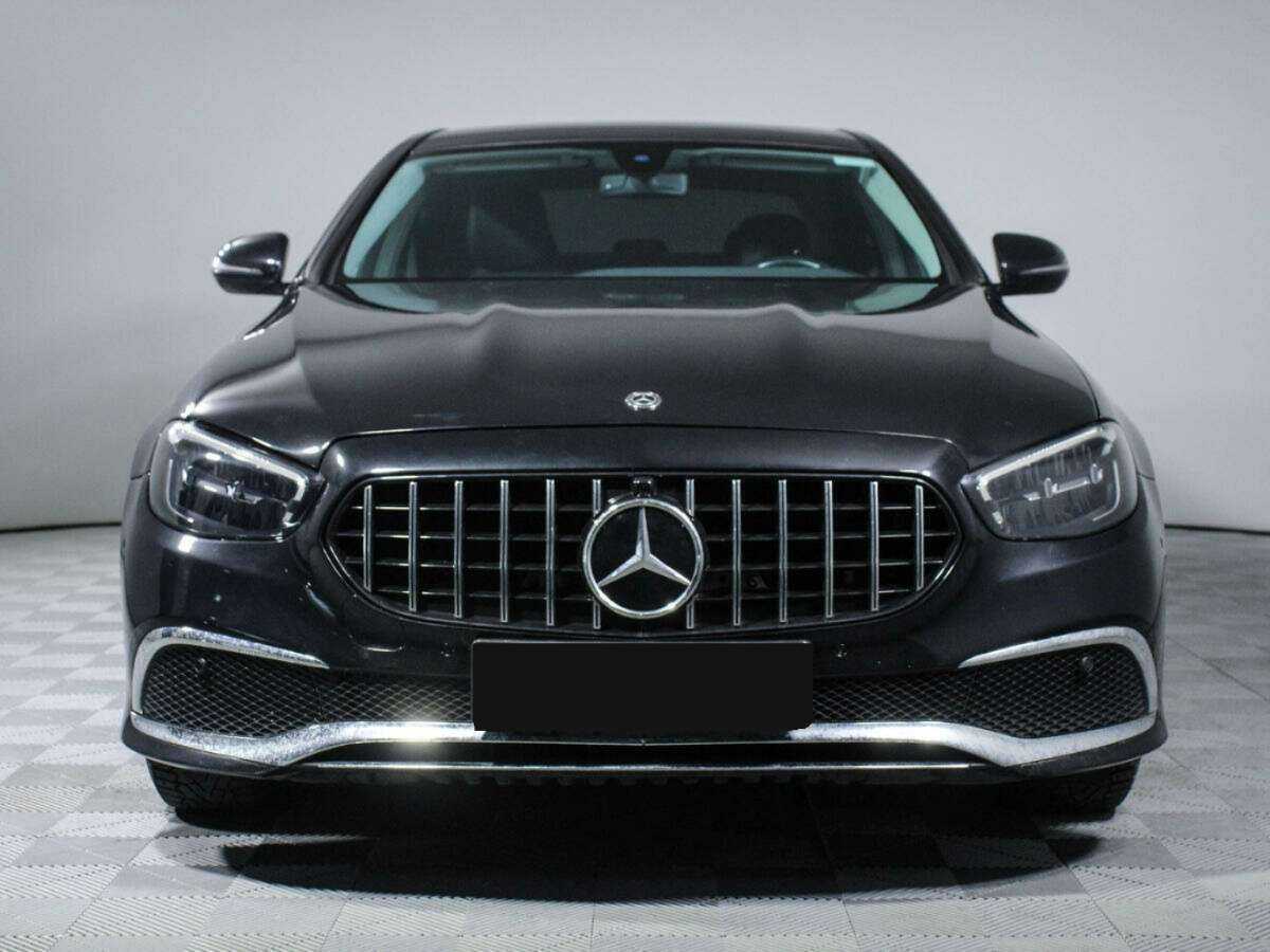 Mercedes-Benz E-Класс с пробегом — 2020 год. Фото: #1