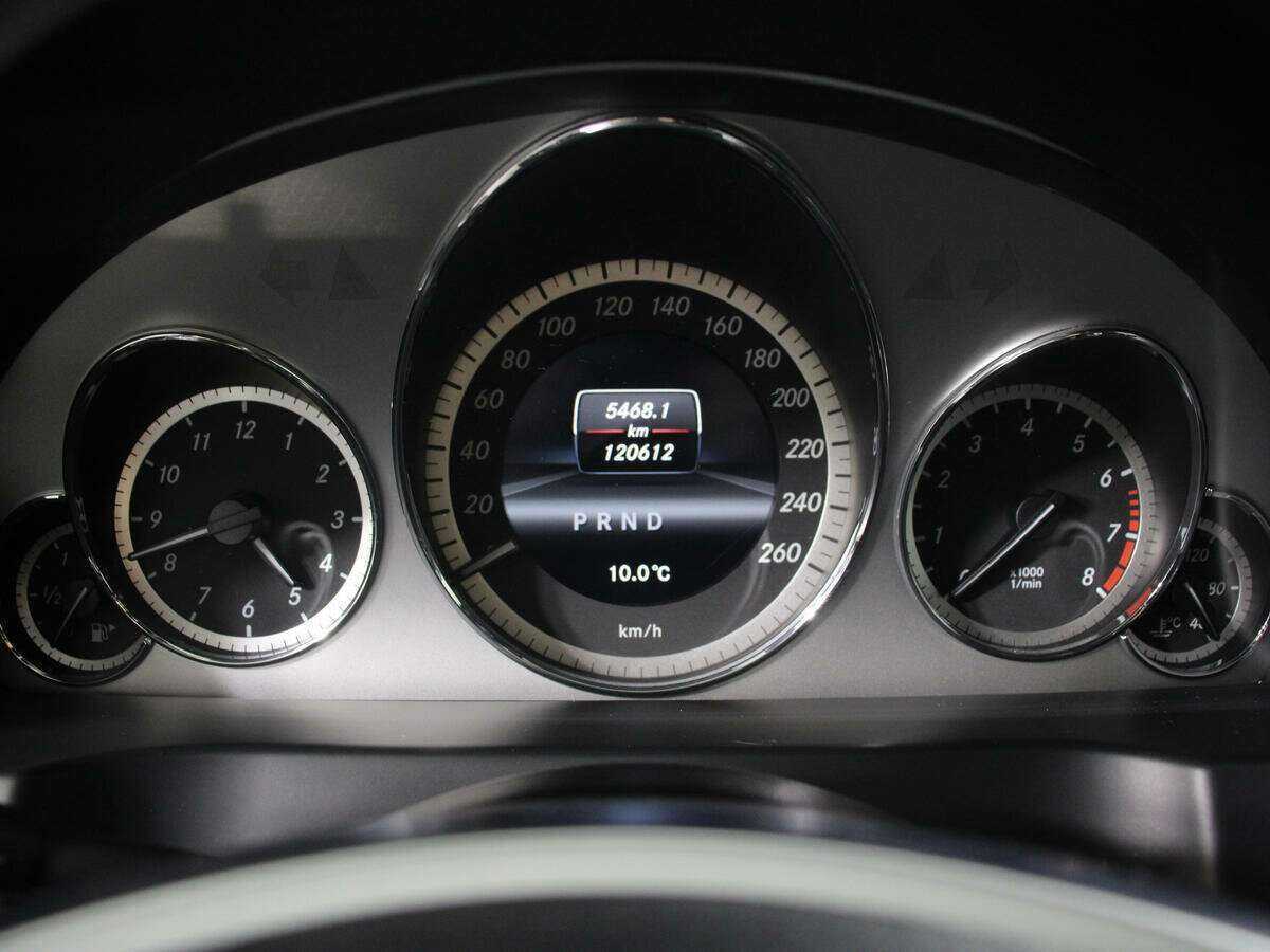 Mercedes-Benz E-Класс с пробегом — 2013 год. Фото: #8