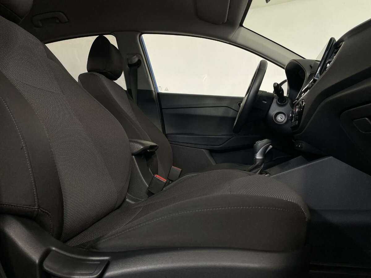 Hyundai Solaris с пробегом — 2021 год. Фото: #11