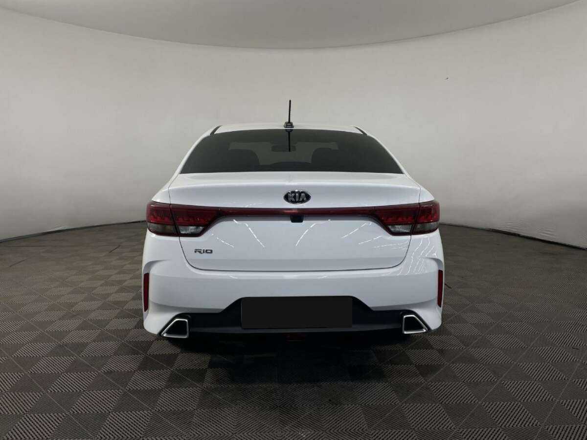 Kia Rio с пробегом — 2021 год. Фото: #2