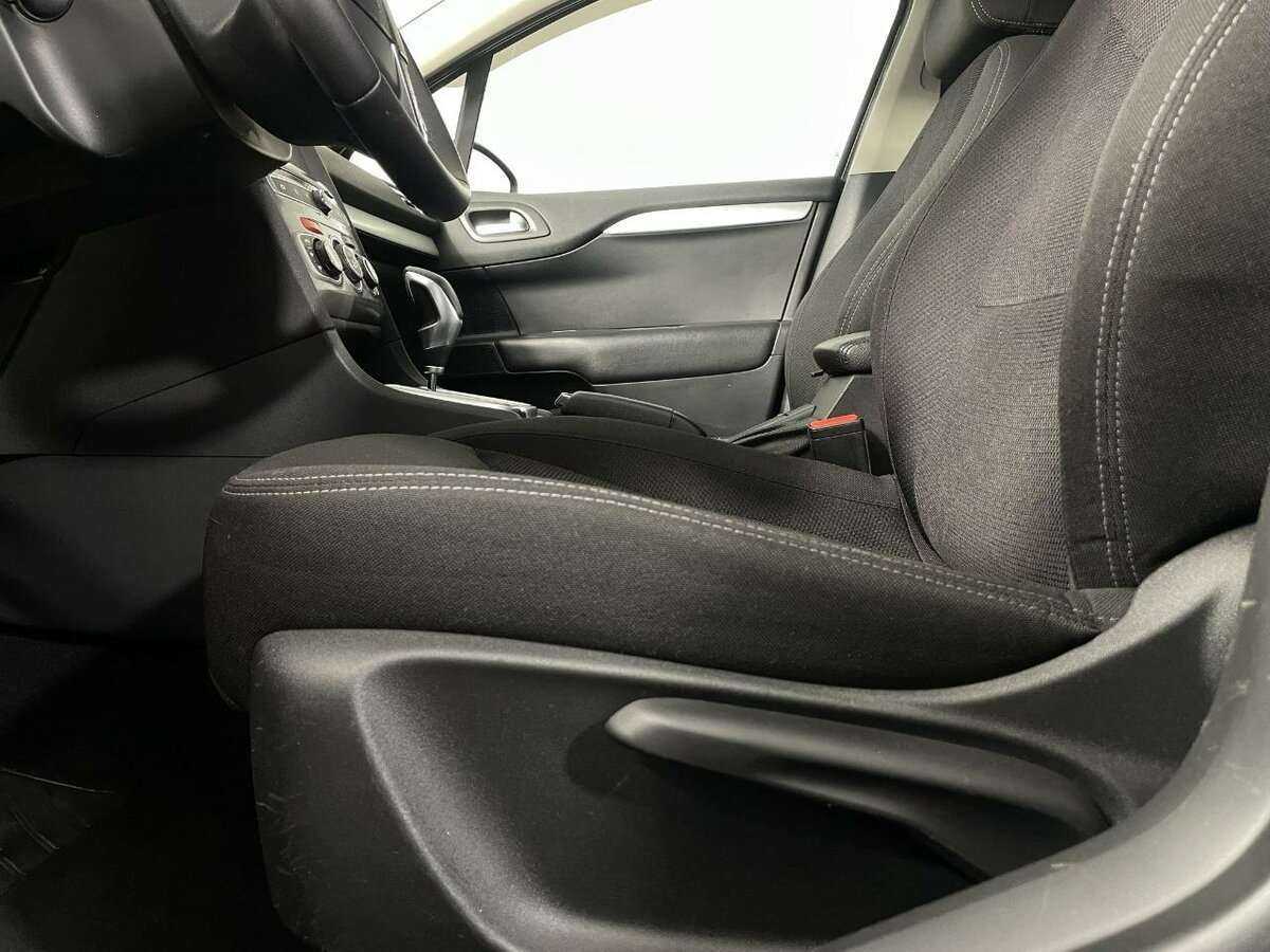 Citroen C4 с пробегом — 2015 год. Фото: #8