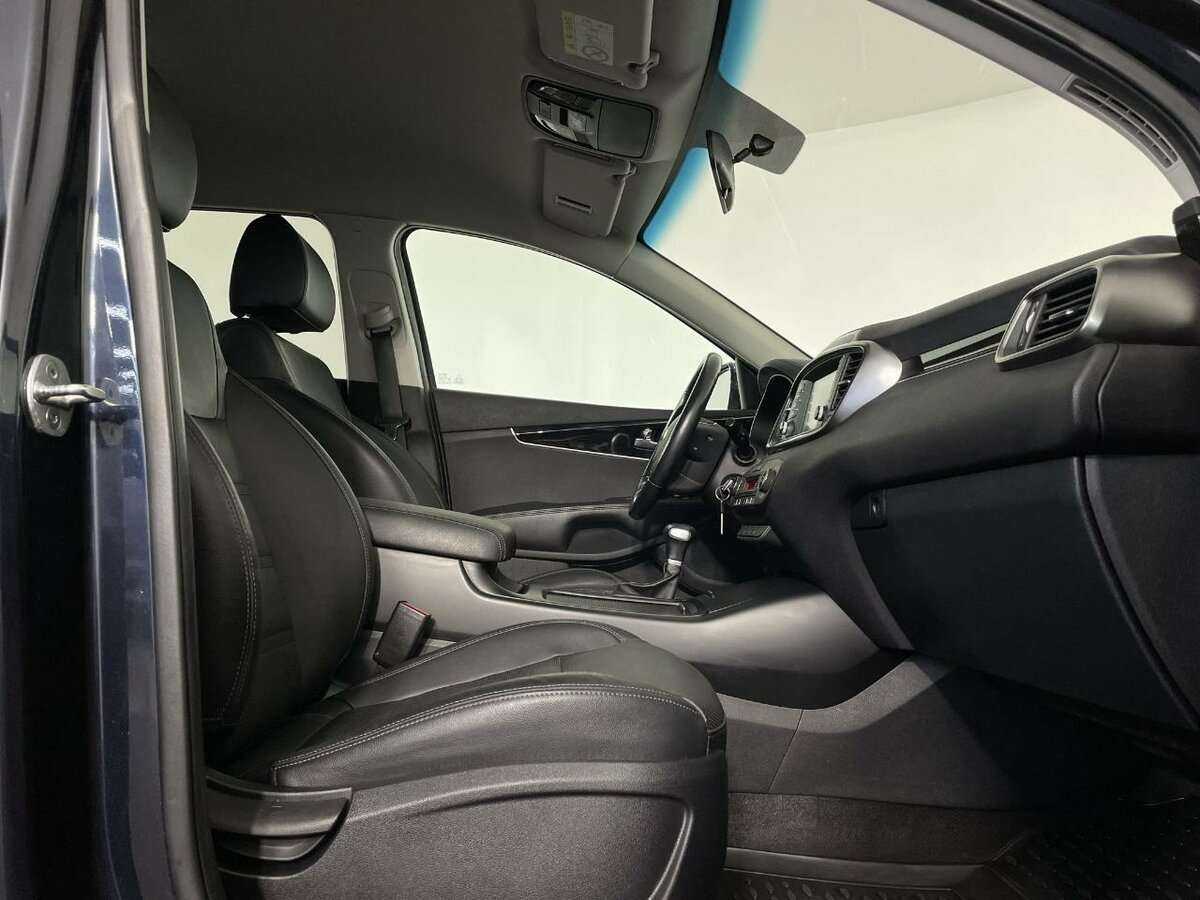 Kia Sorento с пробегом — 2019 год. Фото: #13