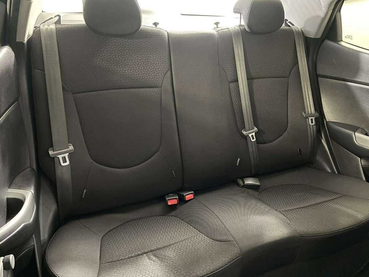 Kia Rio с пробегом — 2017 год. Фото: #13