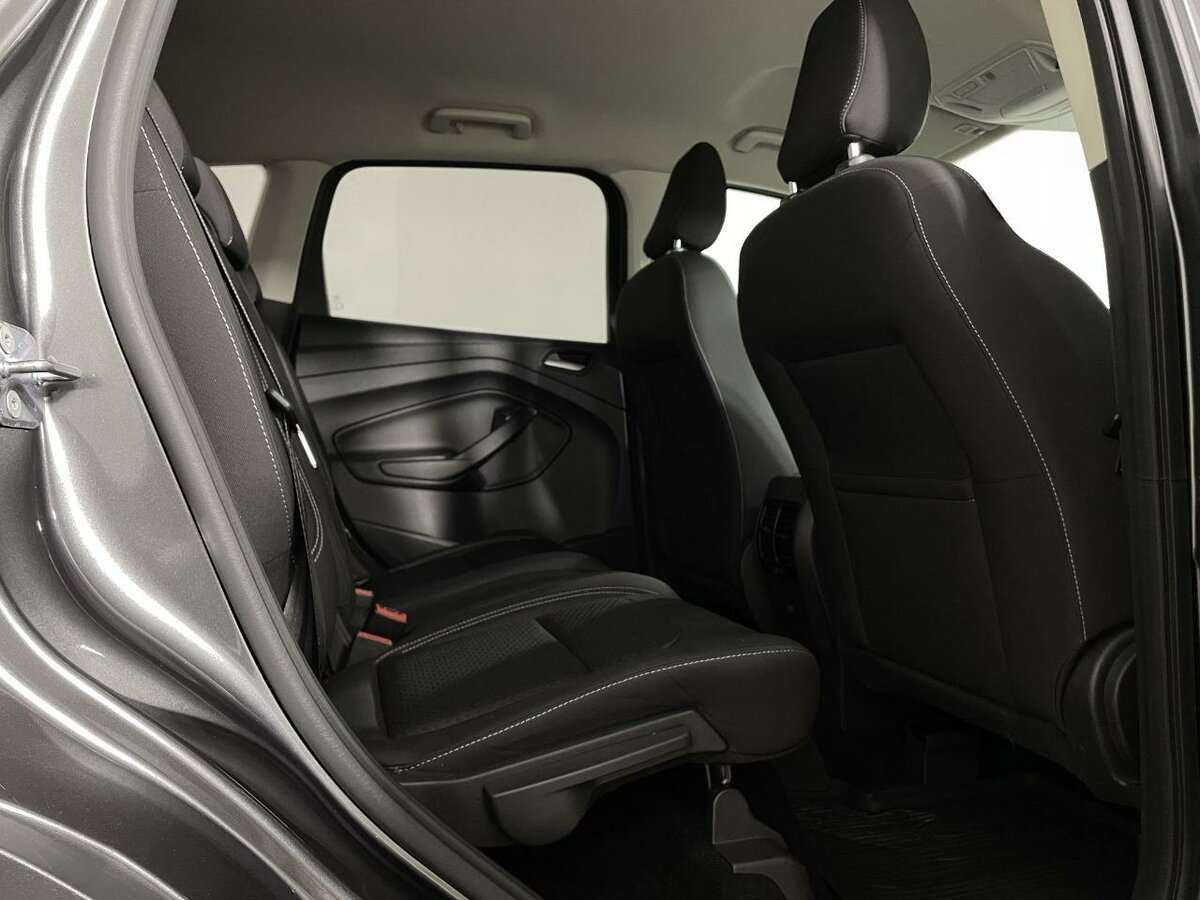 Ford Kuga с пробегом — 2017 год. Фото: #16