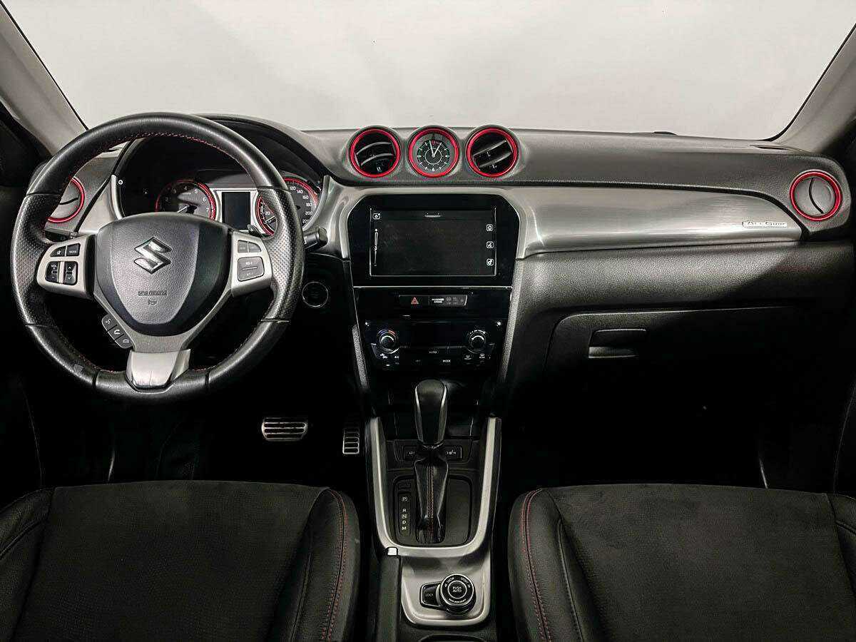 Suzuki Vitara с пробегом — 2017 год. Фото: #10