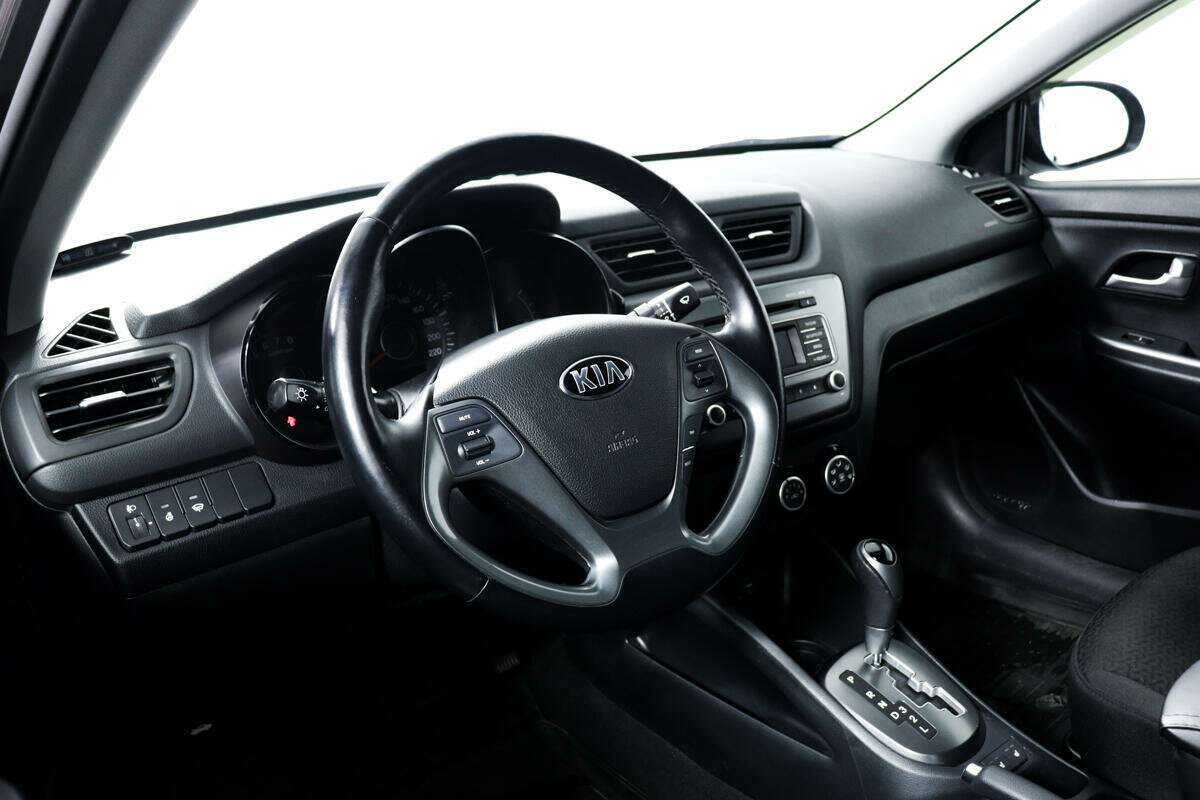 Kia Rio с пробегом — 2016 год. Фото: #12