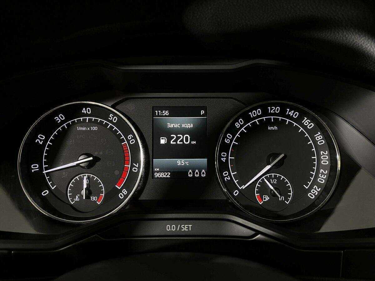 Skoda Superb с пробегом — 2017 год. Фото: #9
