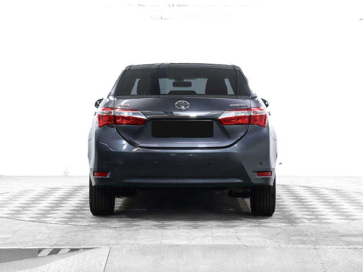 Toyota Corolla с пробегом — 2013 год. Фото: #4