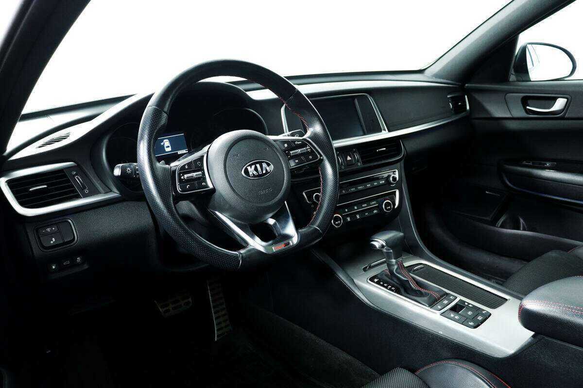 Kia Optima с пробегом — 2018 год. Фото: #12