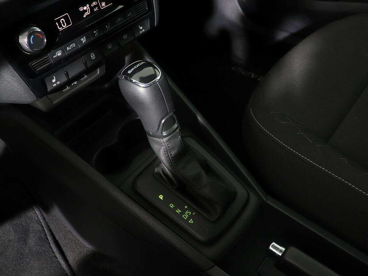 Skoda Rapid с пробегом — 2020 год. Фото: #14