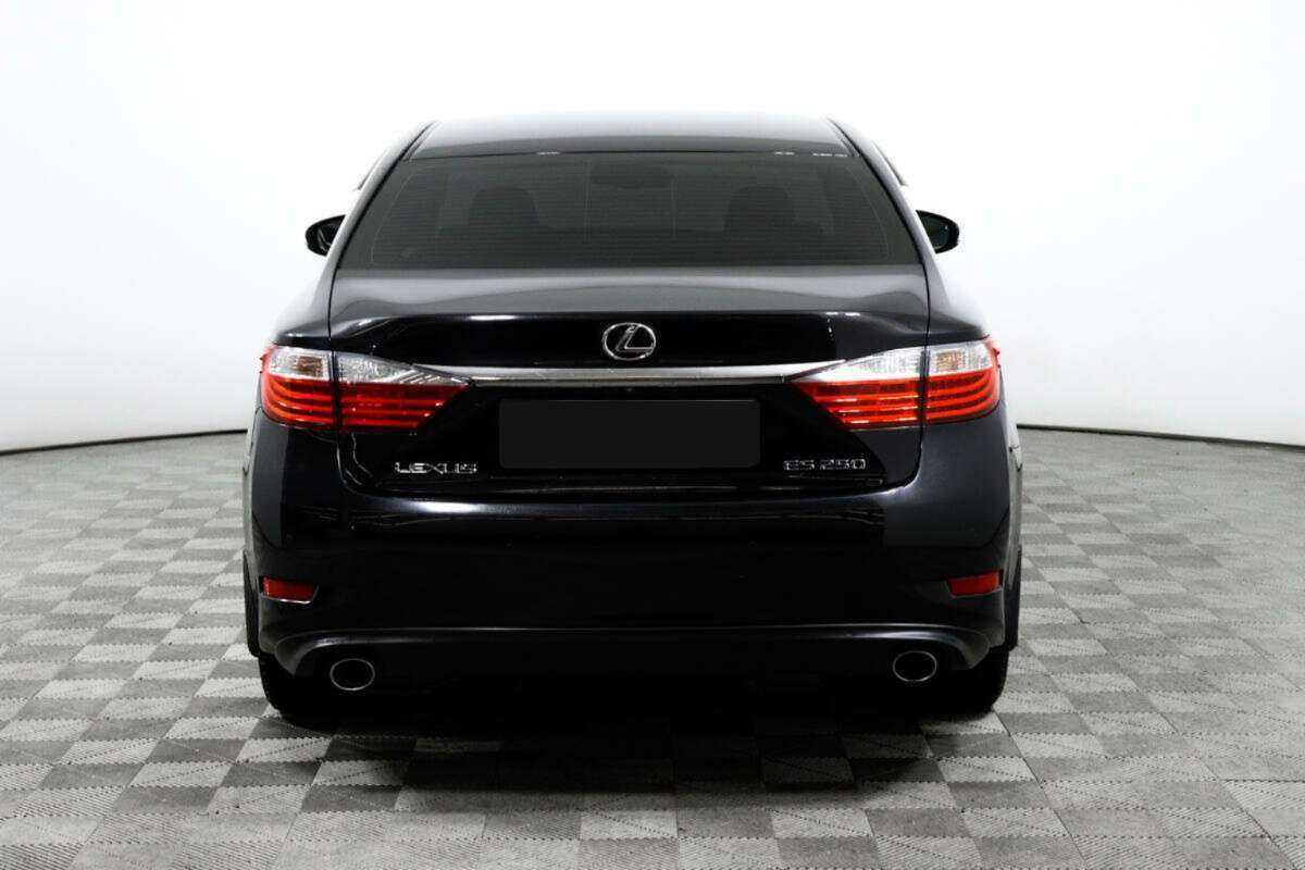 Lexus ES с пробегом — 2013 год. Фото: #5