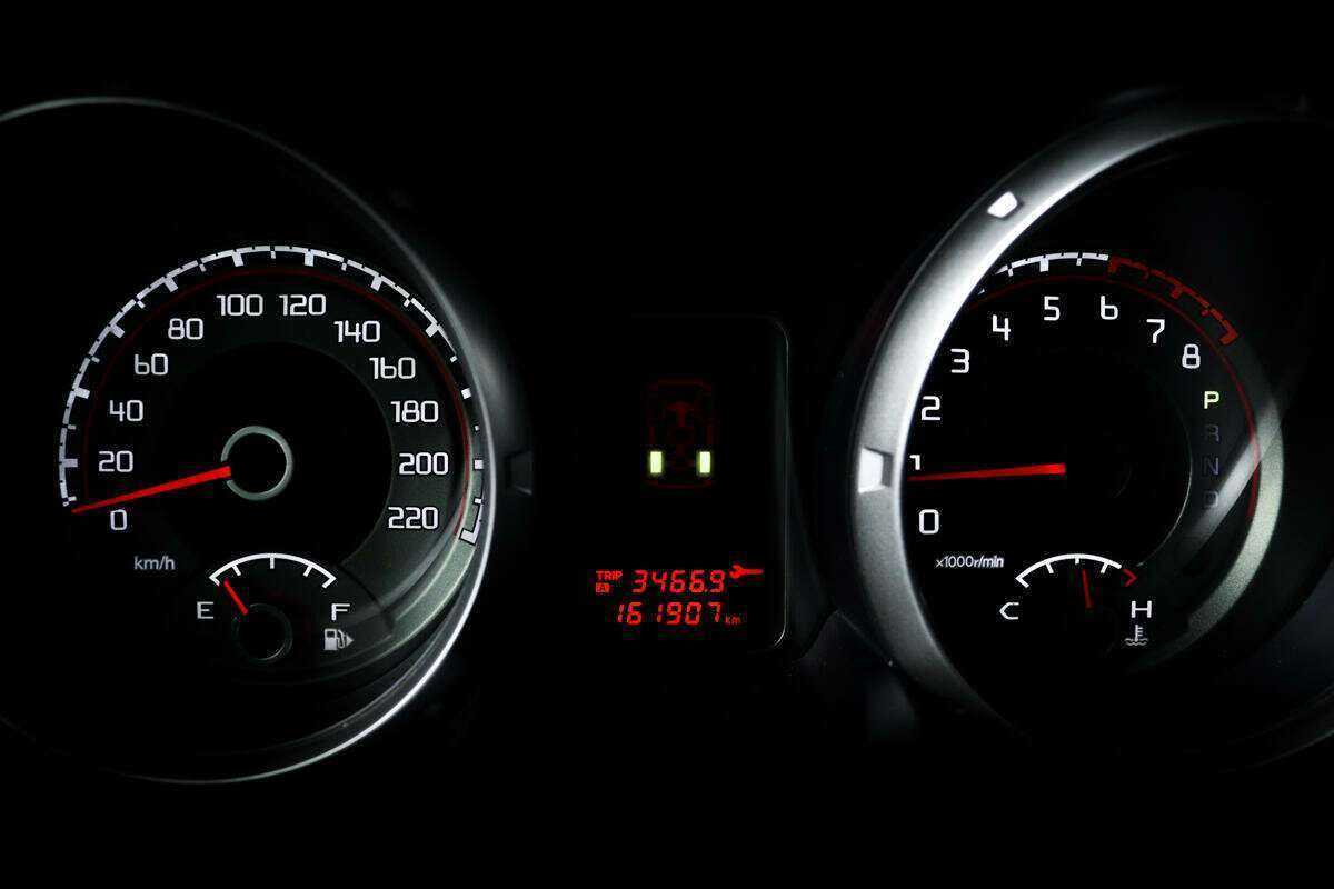 Mitsubishi Pajero с пробегом — 2012 год. Фото: #9