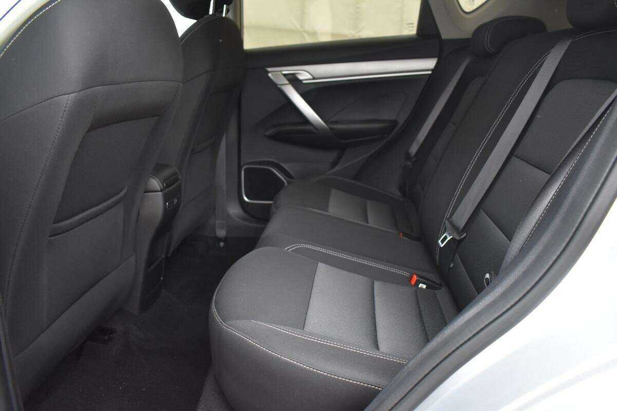 Geely Coolray с пробегом — 2021 год. Фото: #9