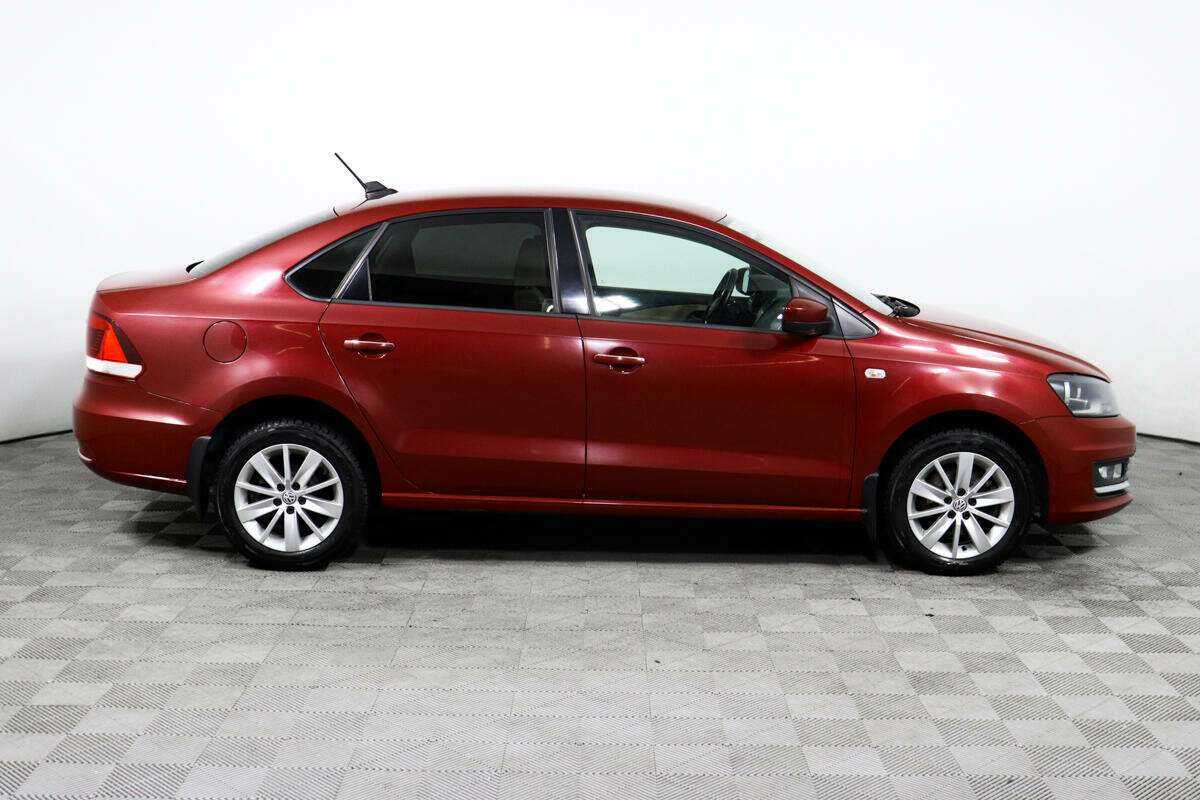 Volkswagen Polo с пробегом — 2018 год. Фото: #3