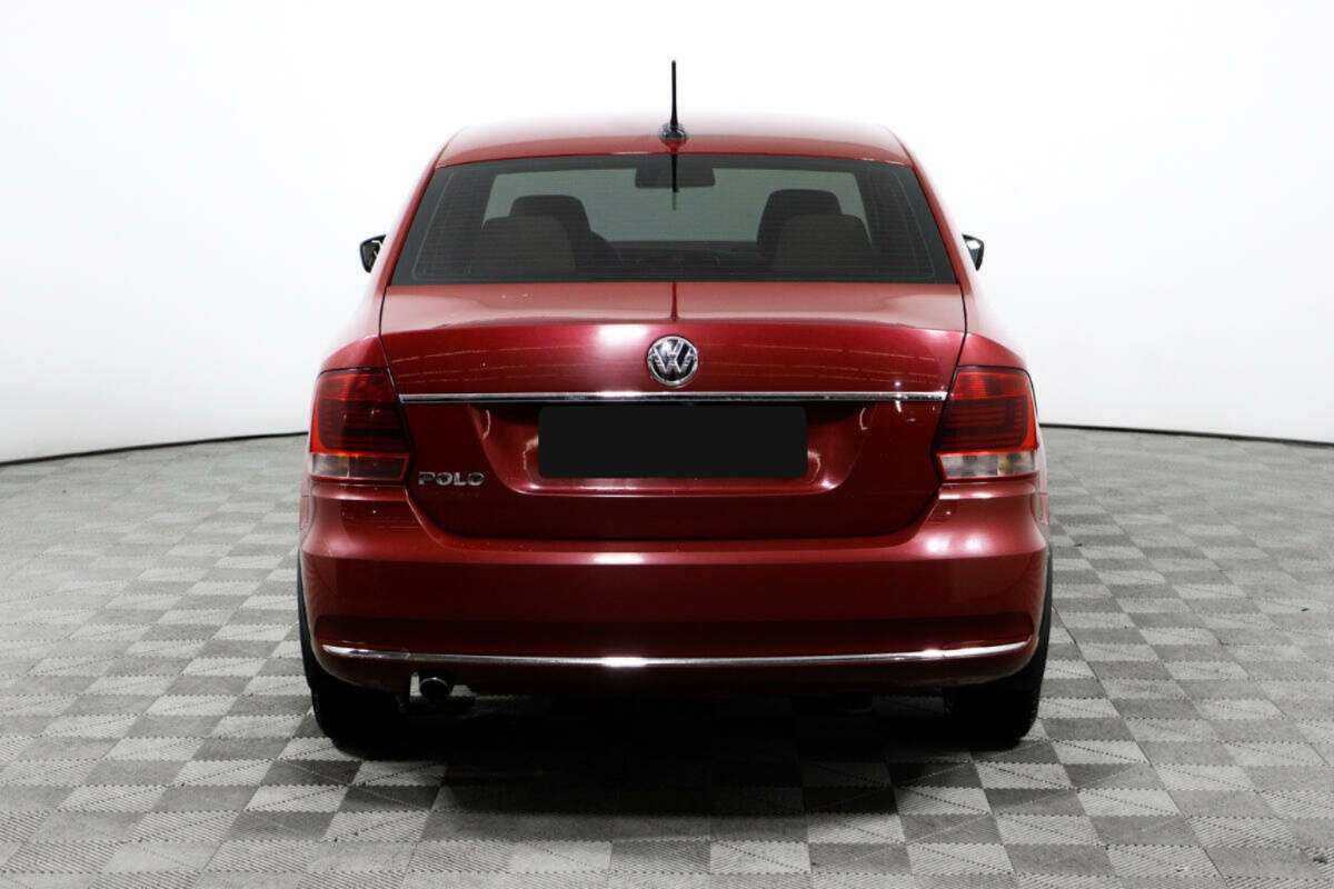 Volkswagen Polo с пробегом — 2018 год. Фото: #5