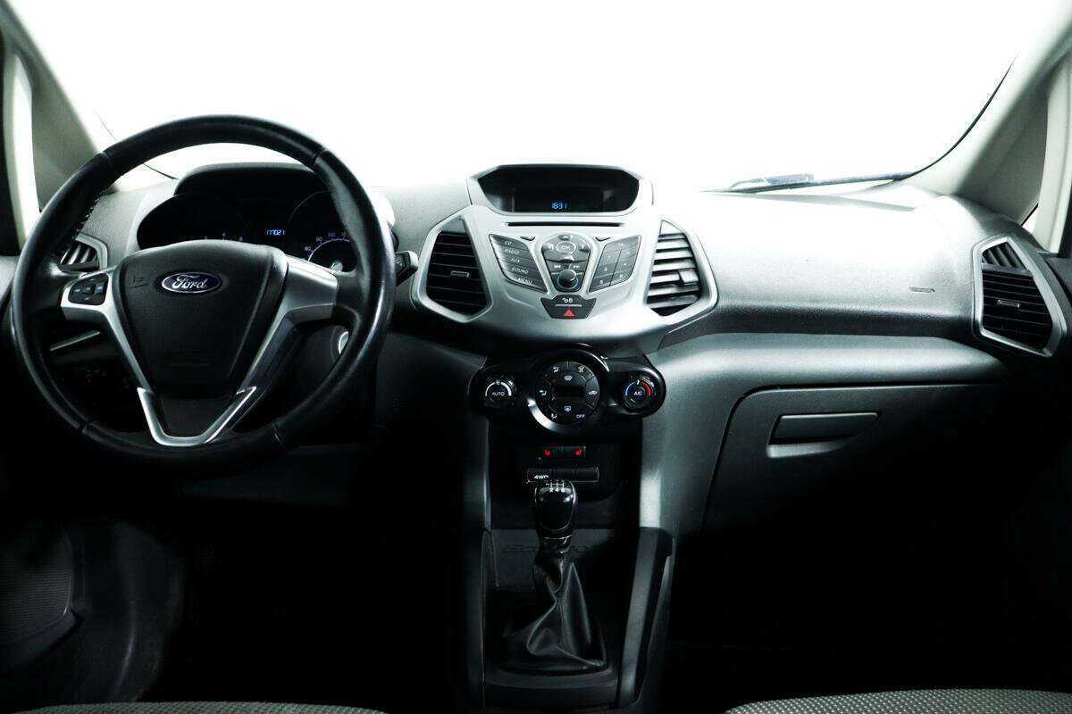 Ford EcoSport с пробегом — 2015 год. Фото: #8