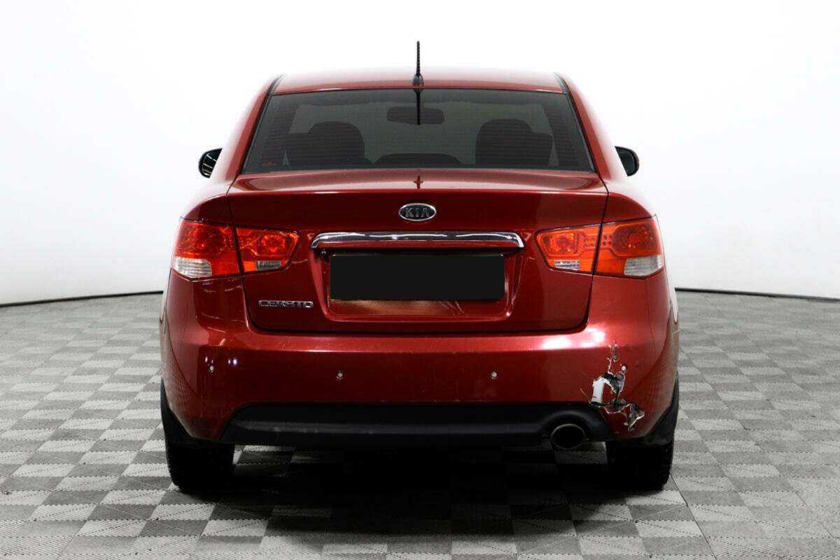 Kia Cerato с пробегом — 2012 год. Фото: #5