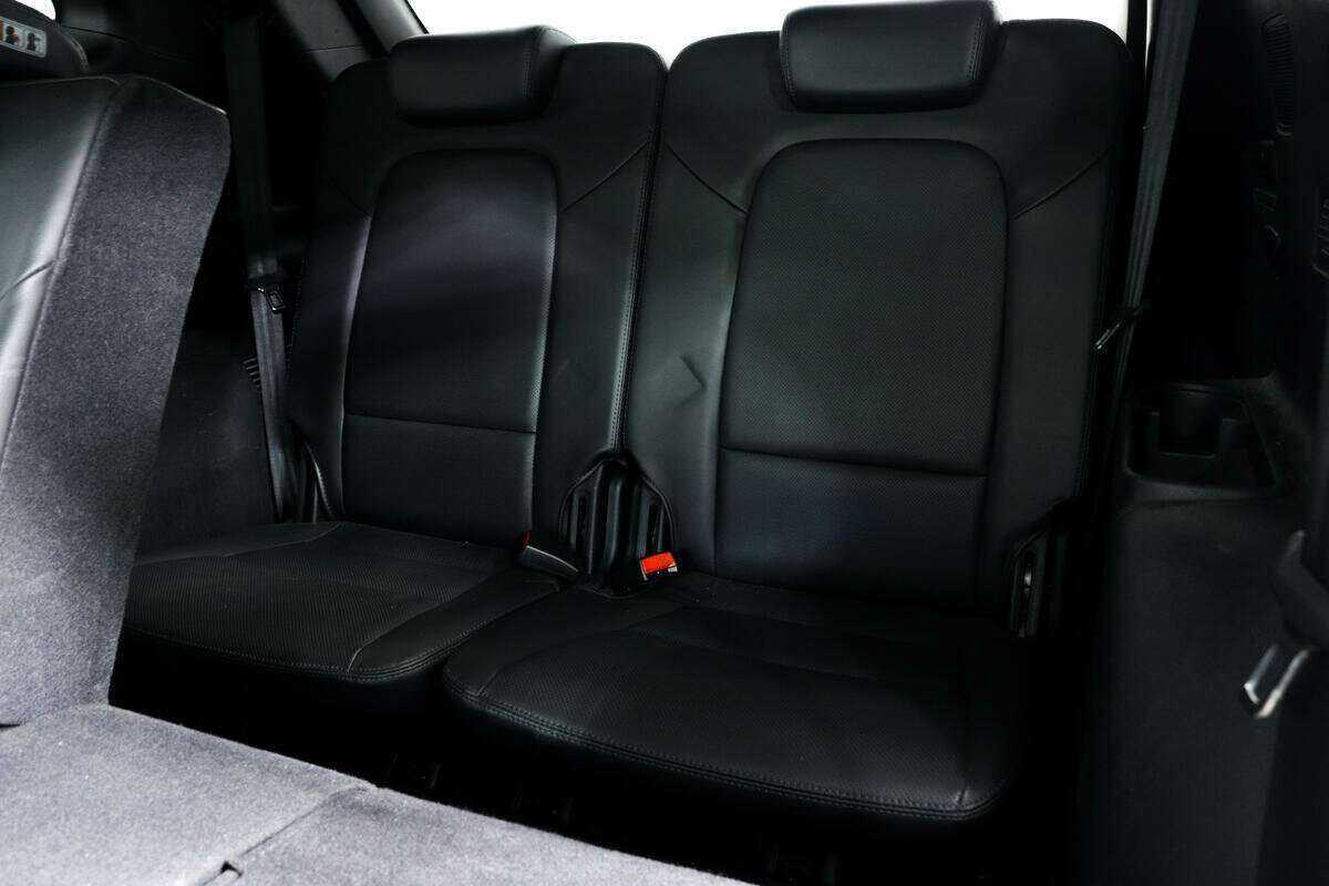 Hyundai Santa Fe с пробегом — 2016 год. Фото: #13