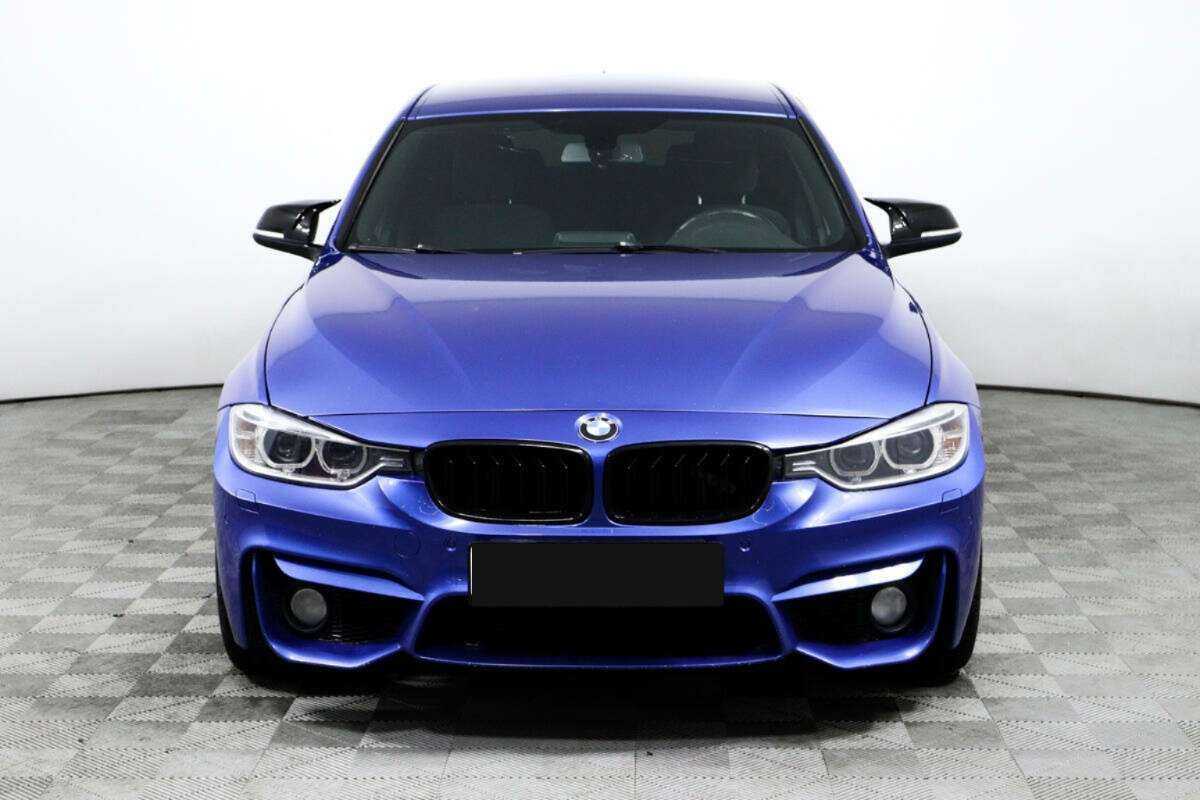 BMW 3 серии с пробегом — 2015 год. Фото: #1
