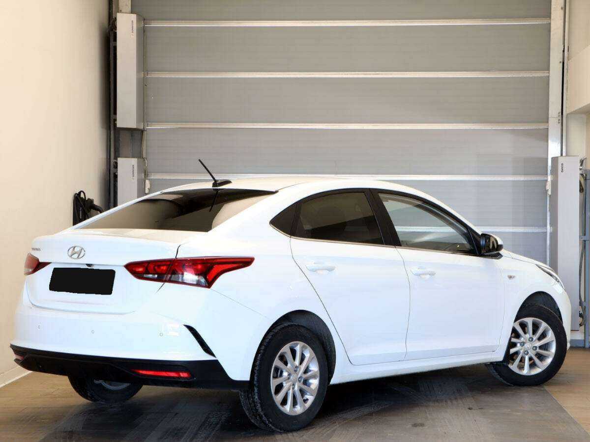 Hyundai Solaris с пробегом — 2020 год. Фото: #3