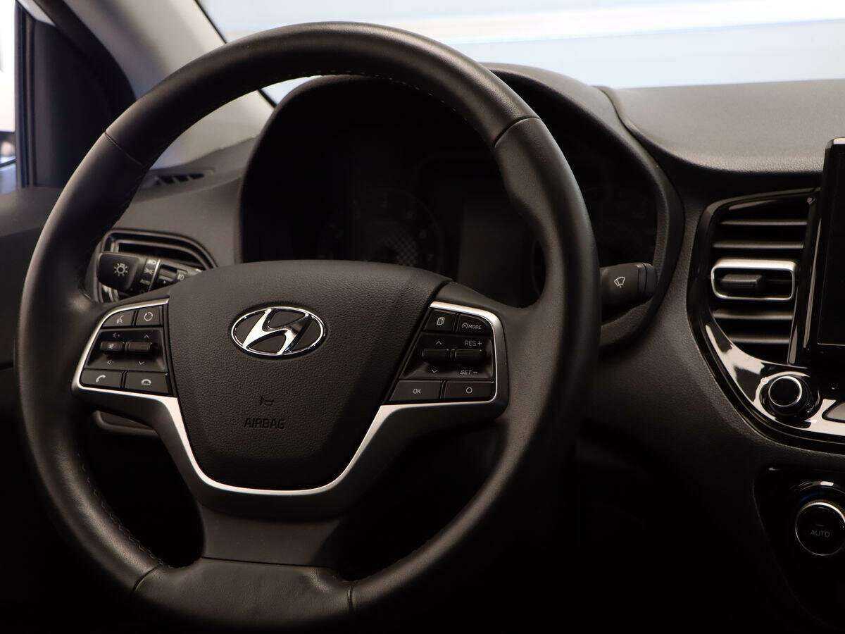 Hyundai Solaris с пробегом — 2020 год. Фото: #10