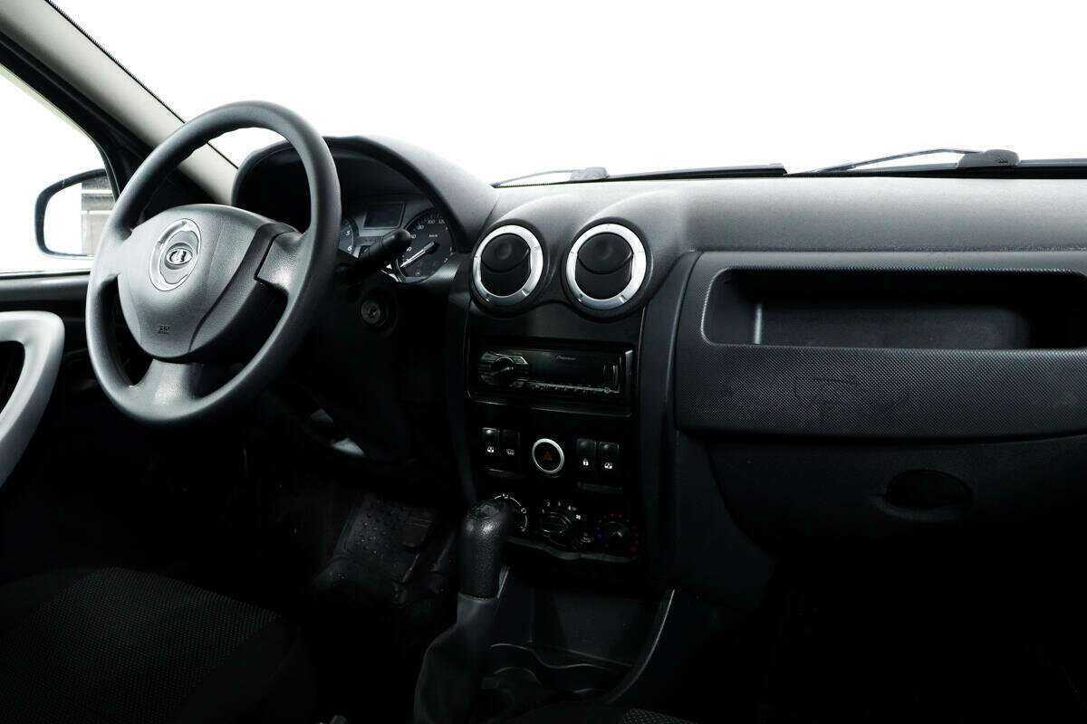 Lada (ВАЗ) Largus с пробегом — 2014 год. Фото: #8