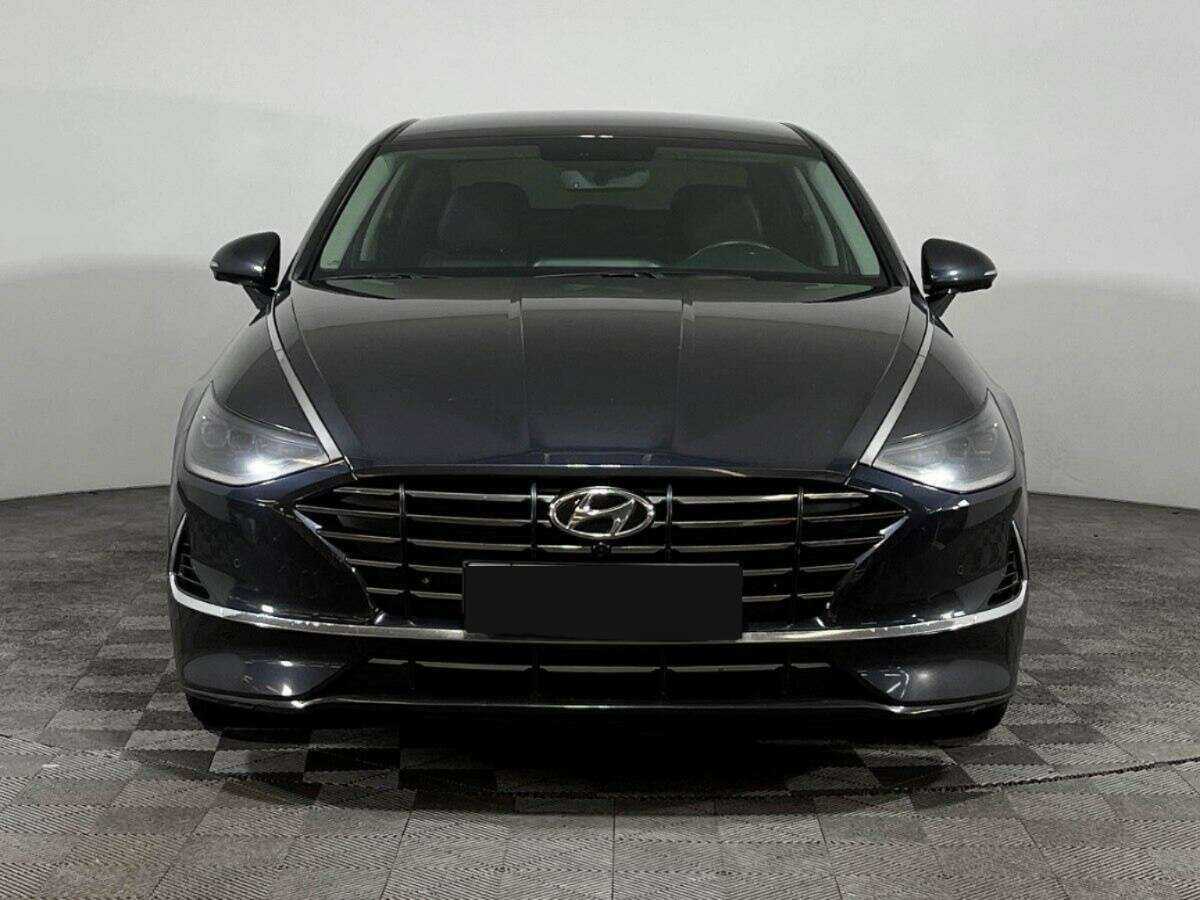 Hyundai Sonata с пробегом — 2021 год. Фото: #1