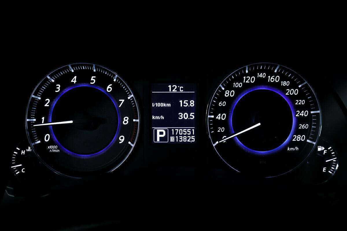 Infiniti FX с пробегом — 2012 год. Фото: #9