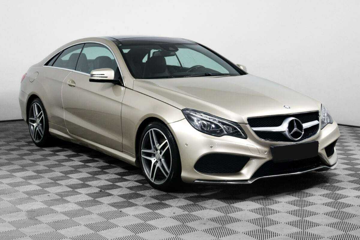 Mercedes-Benz E-Класс с пробегом — 2015 год. Фото: #2