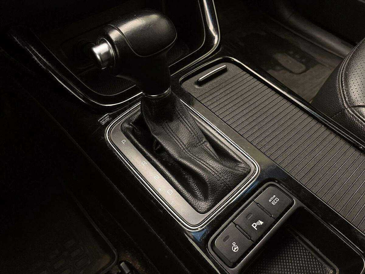 Kia Sorento с пробегом — 2015 год. Фото: #16