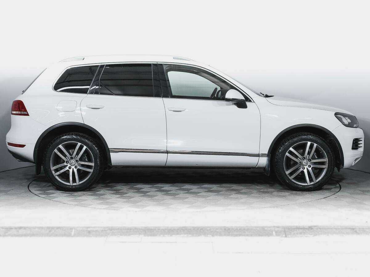 Volkswagen Touareg с пробегом — 2014 год. Фото: #3