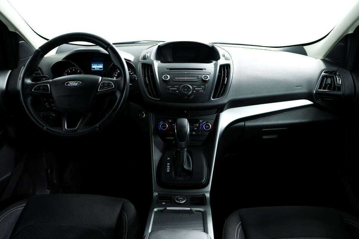 Ford Kuga с пробегом — 2018 год. Фото: #10