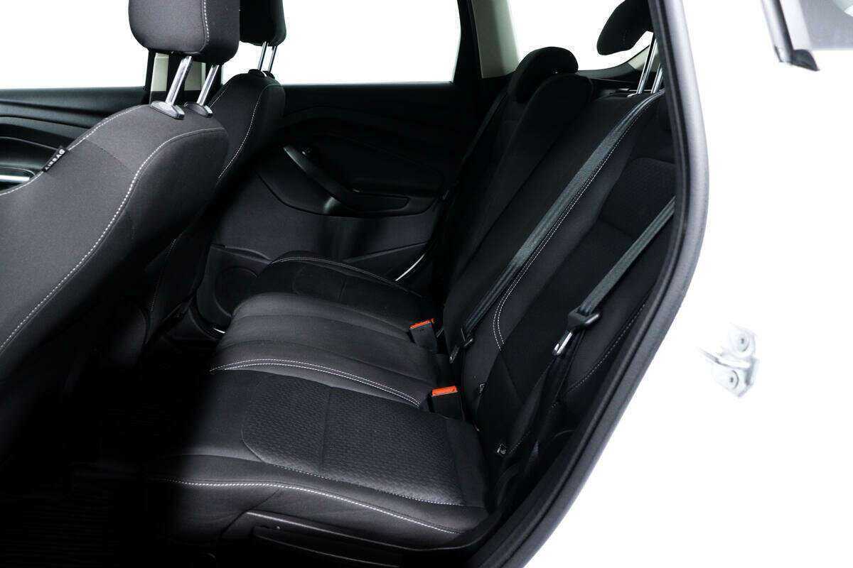 Ford Kuga с пробегом — 2018 год. Фото: #11