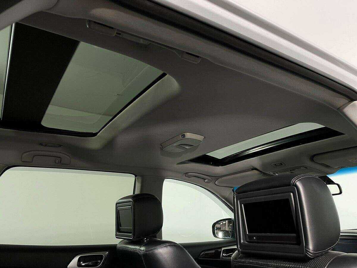 Nissan Pathfinder с пробегом — 2015 год. Фото: #12