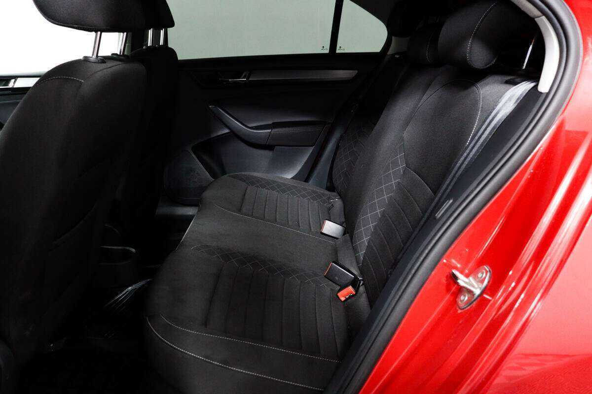 Skoda Rapid с пробегом — 2018 год. Фото: #11