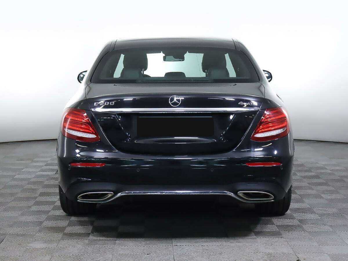 Mercedes-Benz E-Класс с пробегом — 2017 год. Фото: #4