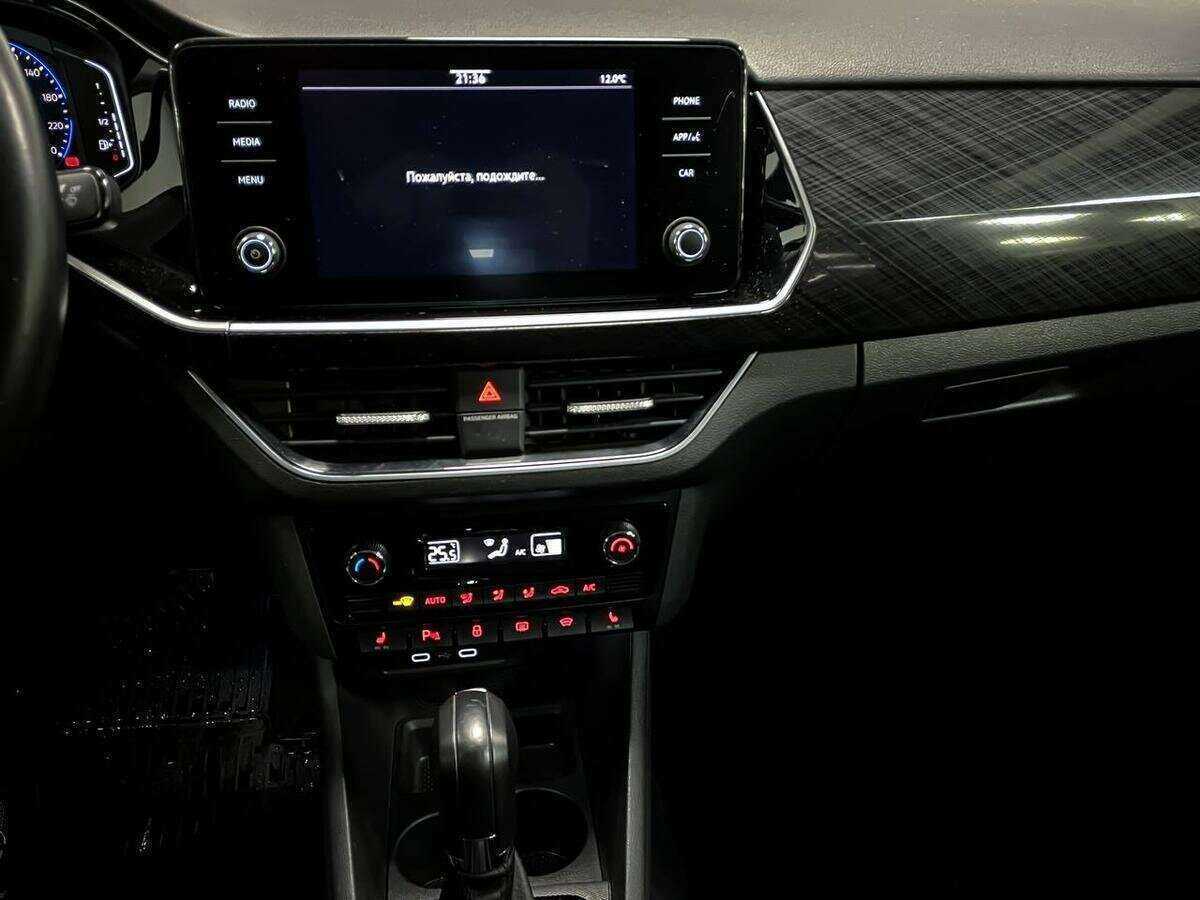 Volkswagen Polo с пробегом — 2020 год. Фото: #12