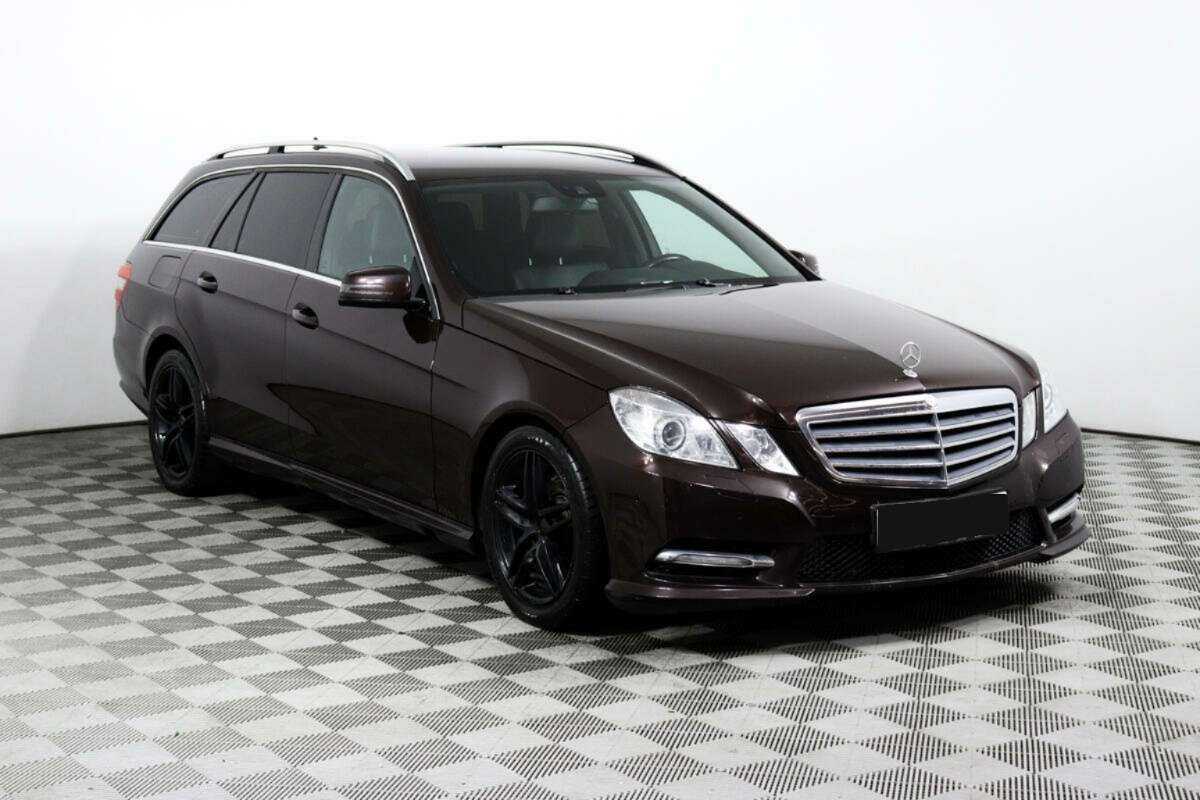 Mercedes-Benz E-Класс с пробегом — 2012 год. Фото: #2