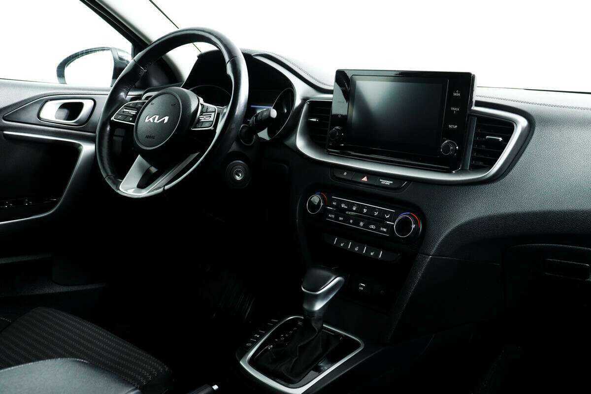 Kia Ceed с пробегом — 2021 год. Фото: #8