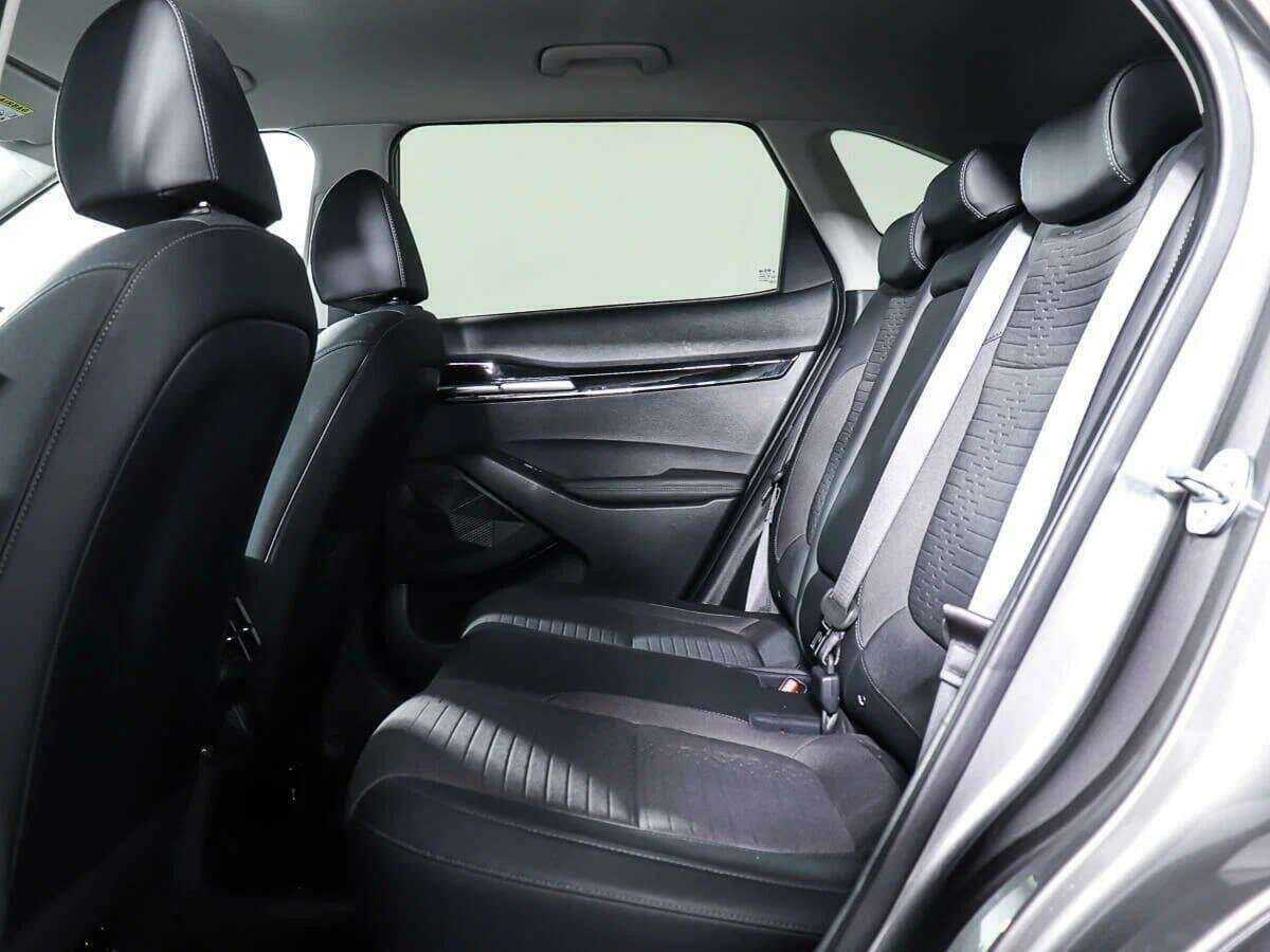 Kia Seltos с пробегом — 2021 год. Фото: #12