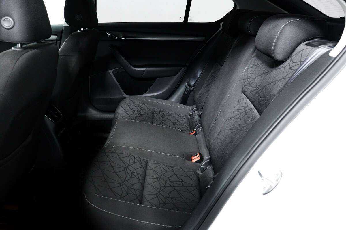 Skoda Octavia с пробегом — 2020 год. Фото: #11