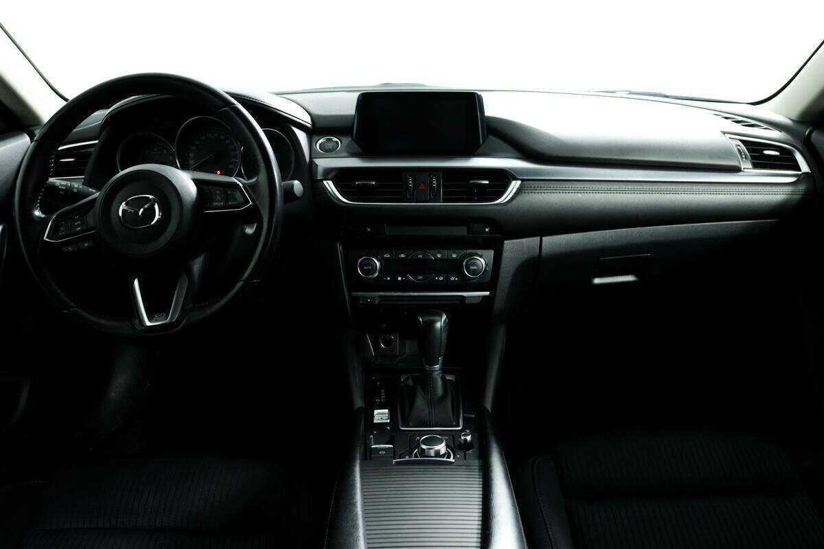 Mazda 6 с пробегом — 2017 год. Фото: #10