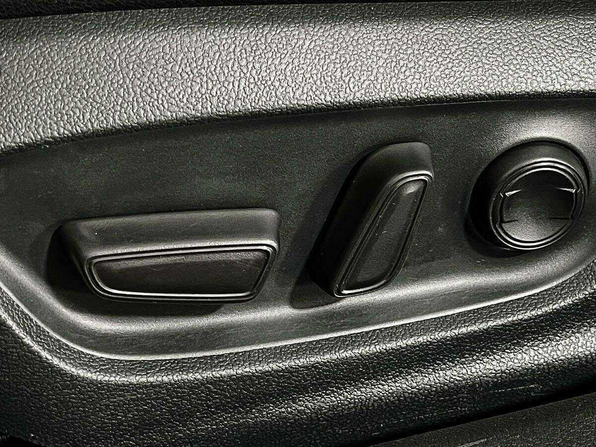 Toyota Camry с пробегом — 2018 год. Фото: #13