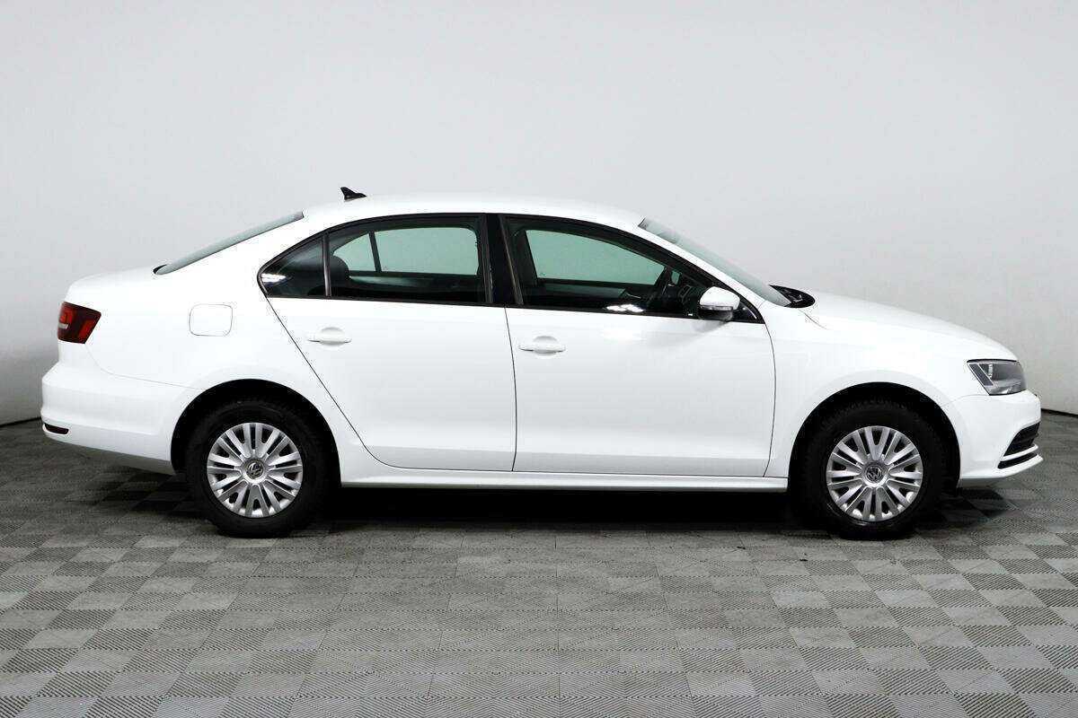 Volkswagen Jetta с пробегом — 2018 год. Фото: #3