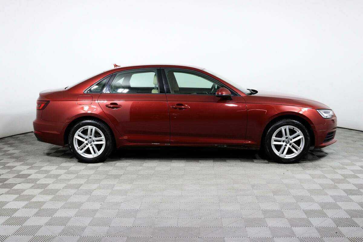 Audi A4 с пробегом — 2018 год. Фото: #3