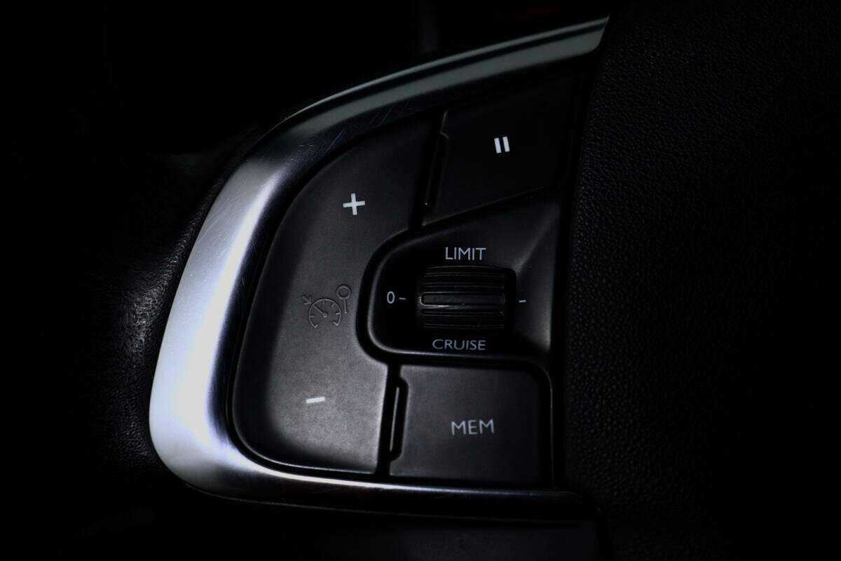 Citroen C4 с пробегом — 2012 год. Фото: #13