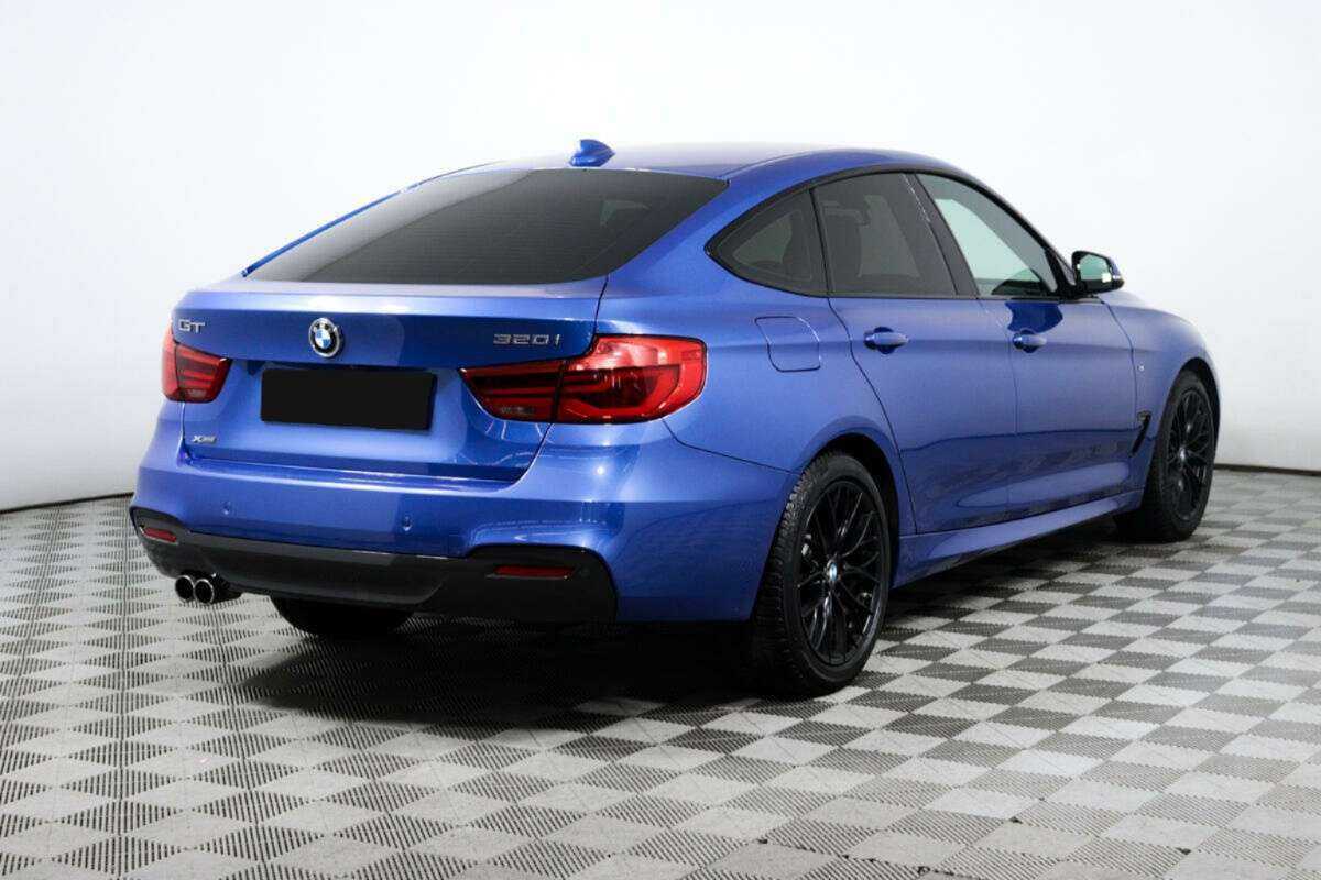 BMW 3 серии с пробегом — 2017 год. Фото: #4